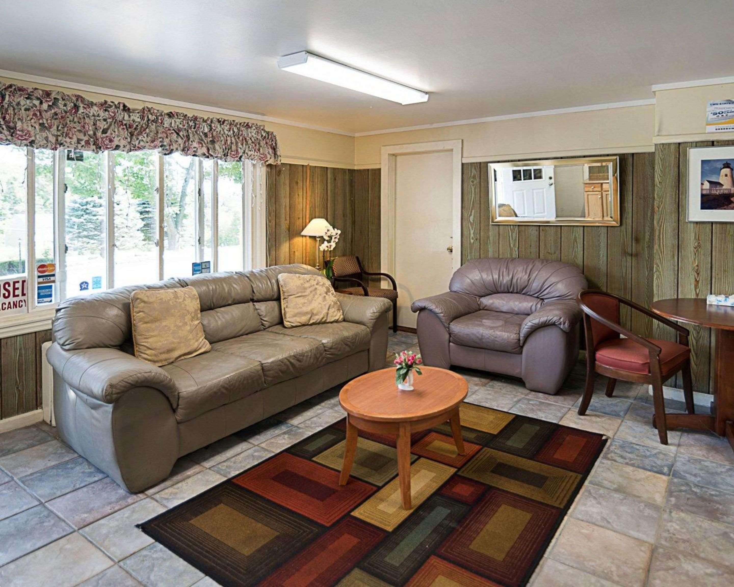 Rodeway Inn Westminster Екстер'єр фото