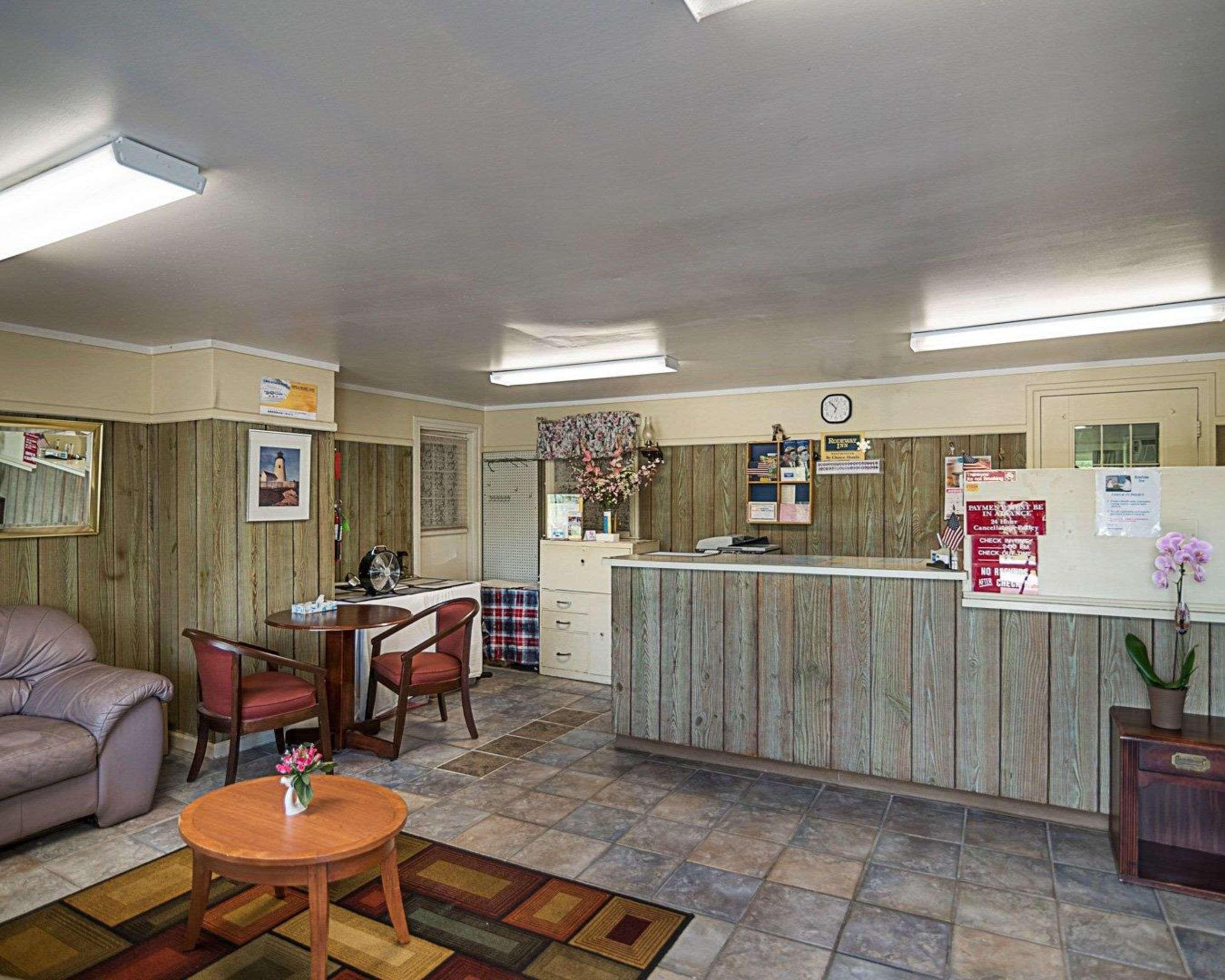 Rodeway Inn Westminster Екстер'єр фото