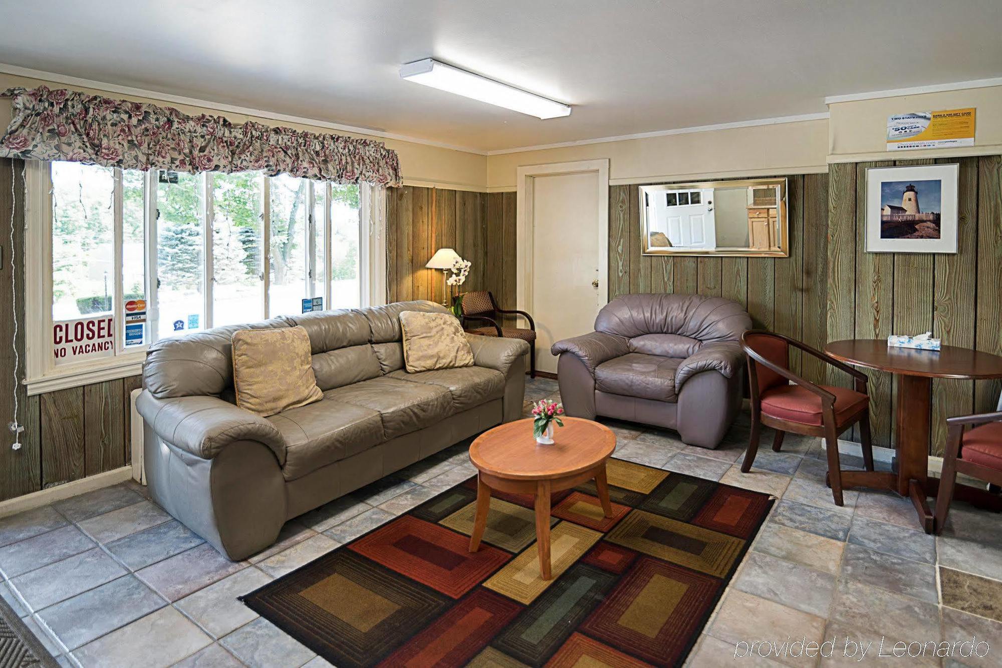 Rodeway Inn Westminster Екстер'єр фото
